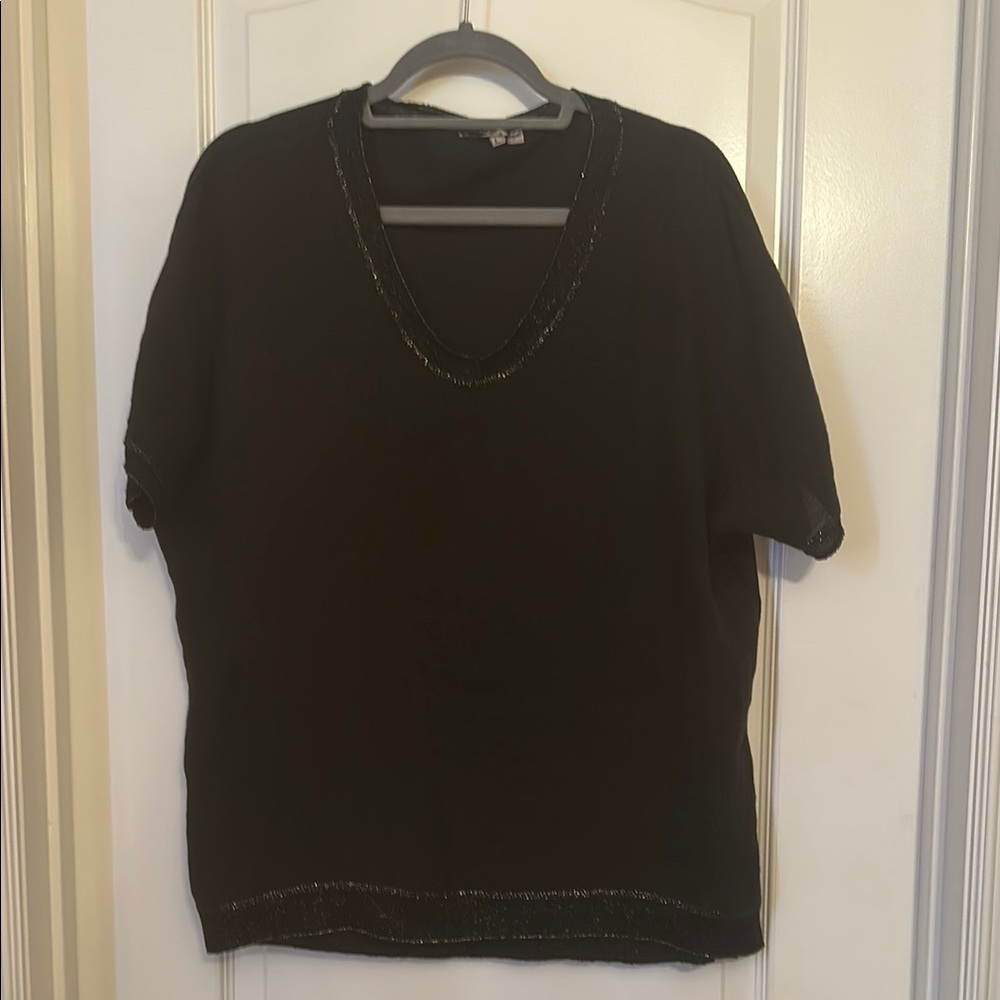 Tempo Paris Black V-Neck Women's Top